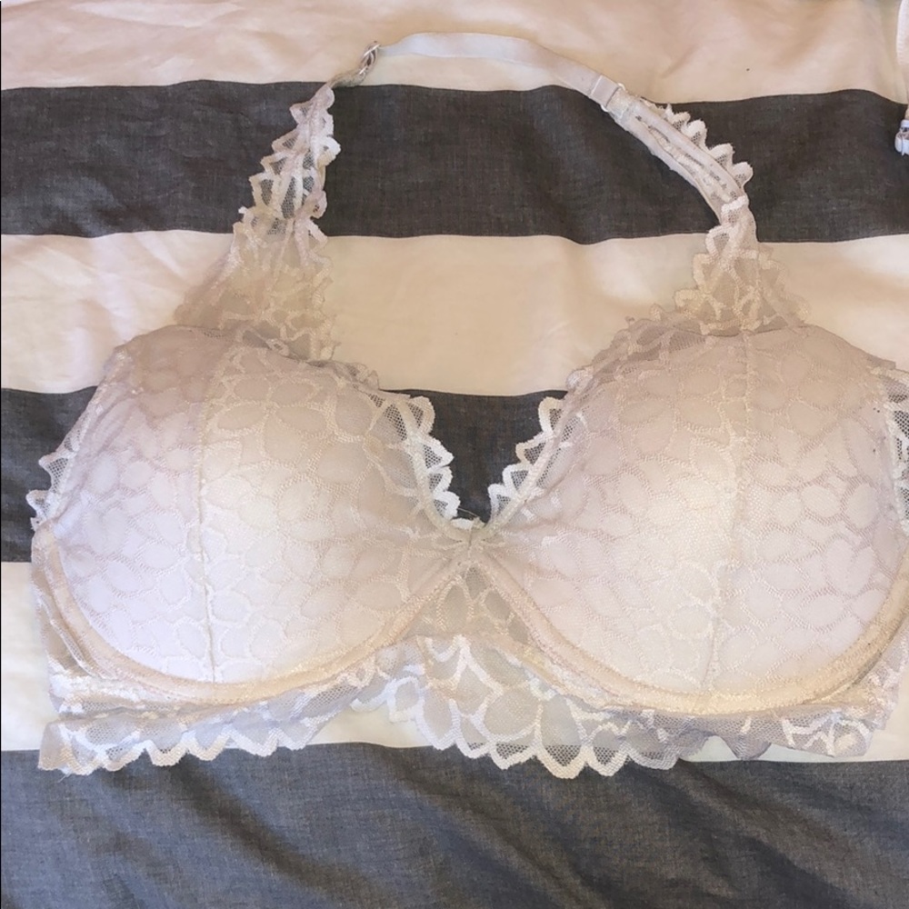Victoria Secret bra-bralette.